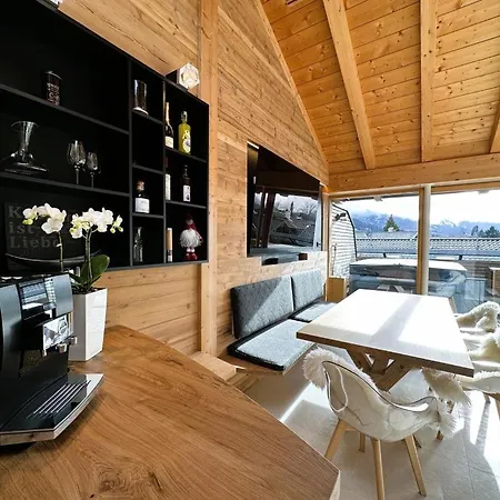 Maisonette-apartment Mit Whirlpool