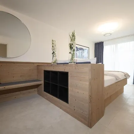 Maisonette-apartment Mit Whirlpool 아파트 가르미슈파르텐키르헨