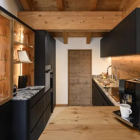 Maisonette-apartment Mit Whirlpool 아파트
