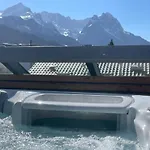 Maisonette-apartment Mit Whirlpool