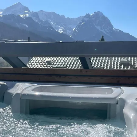 Maisonette-apartment Mit Whirlpool