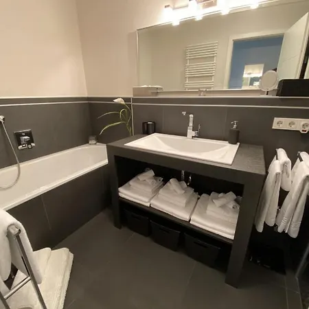 Maisonette-apartment Mit Whirlpool